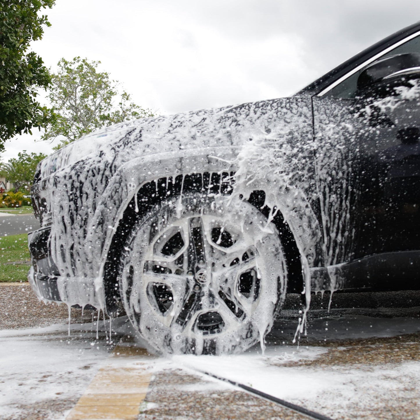 Car Wash & Drip Dry Hydro Bucket